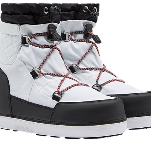 hunter quilted snow boots